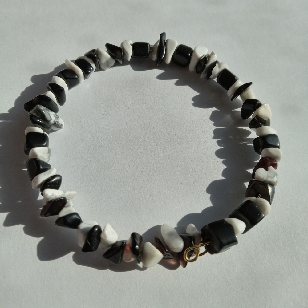 Black and white gemstone bracelet boho bohemian western bohochic bohemianchic - Picture 5 of 5